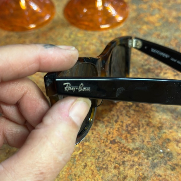 Rayban sunglasses . Authentic - Picture 7 of 8
